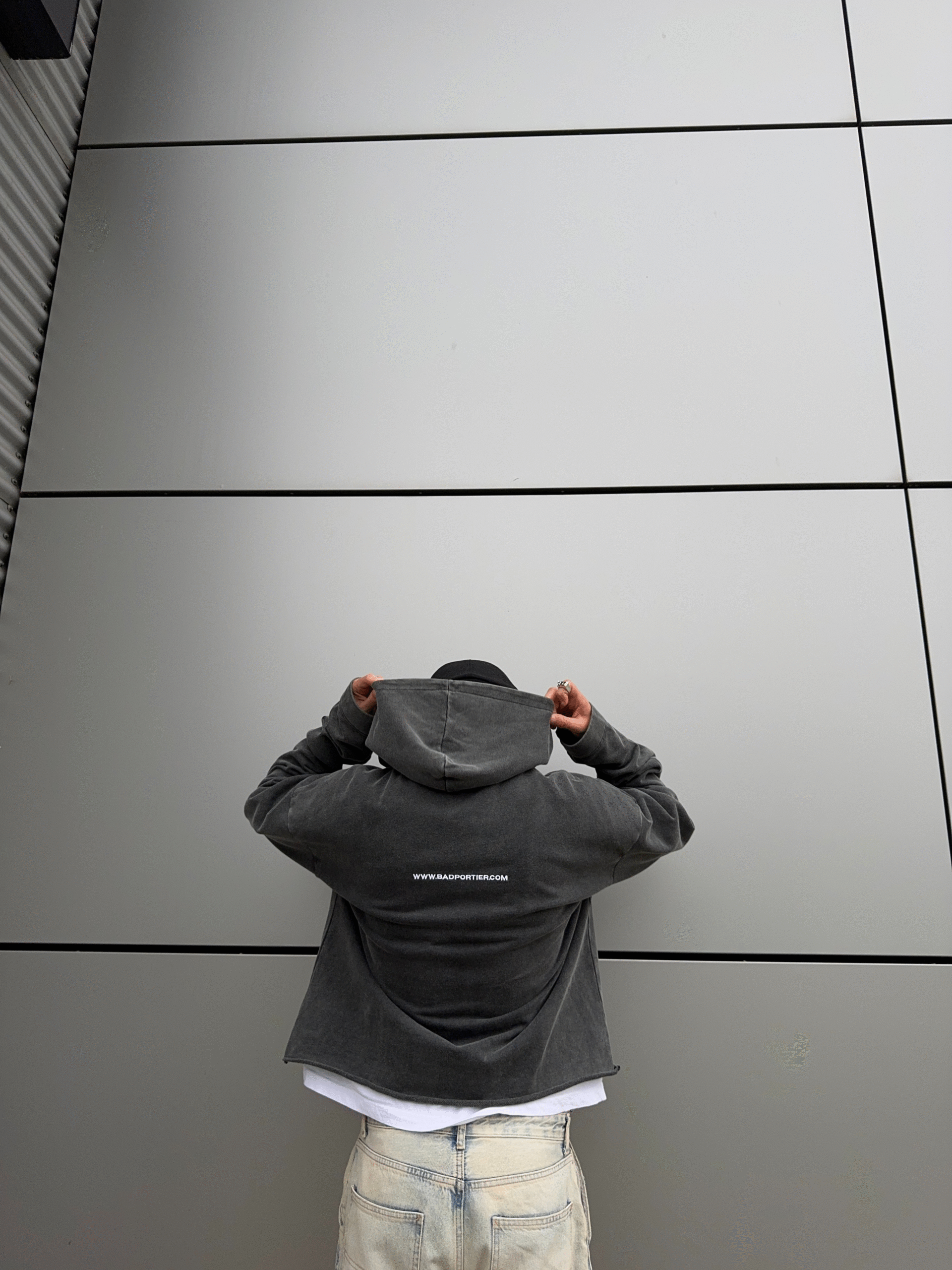 oier6herrera_Bad_Portier_Hoodies_CROPPED_ACID_HOODIE_élémentaire_Streetwear_Collection_2024_3