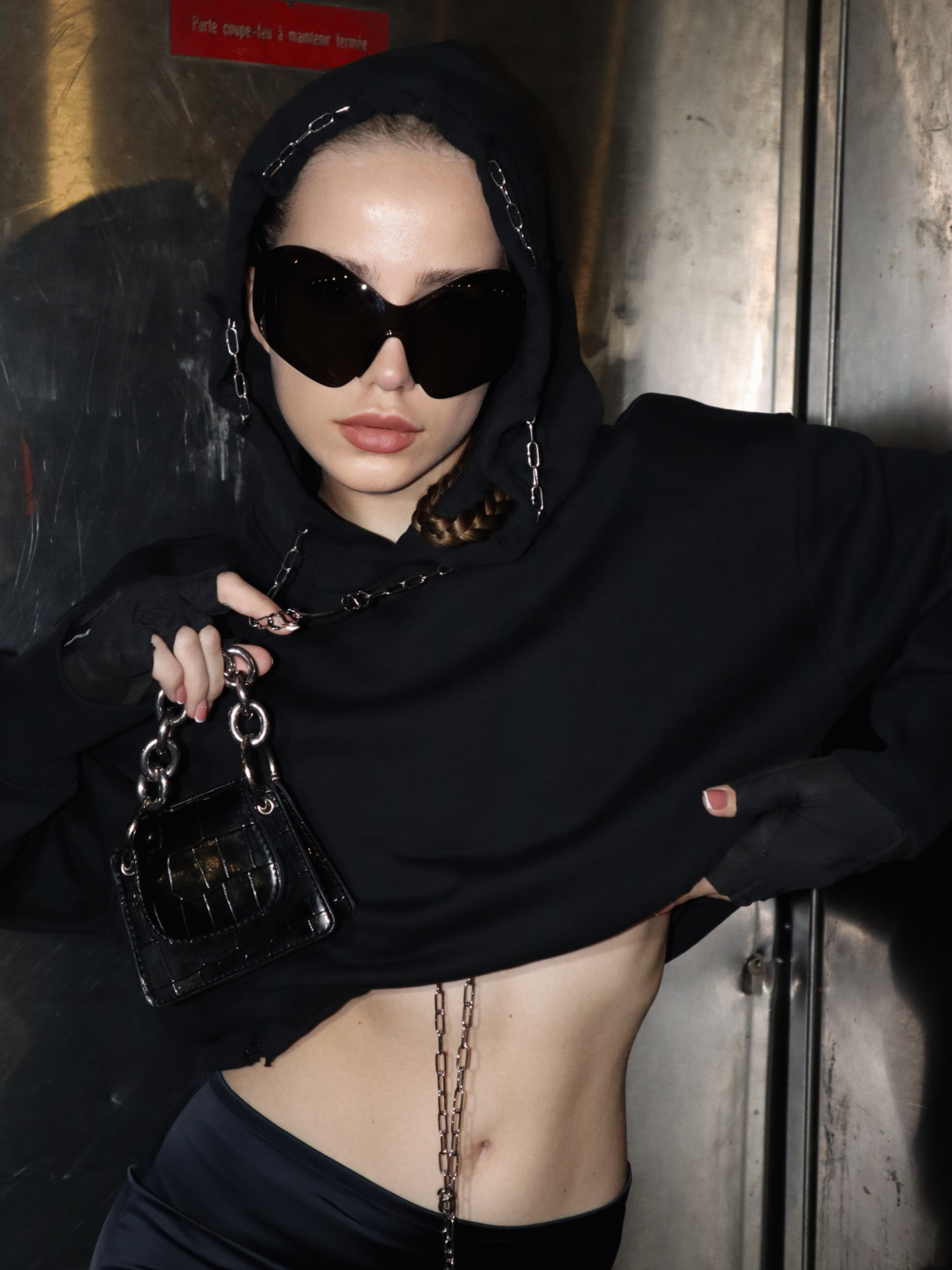 i.am.plush_C’est La Fxxking Vie Chain Out Hoodie Black_HAND-FINISHED_Foto53