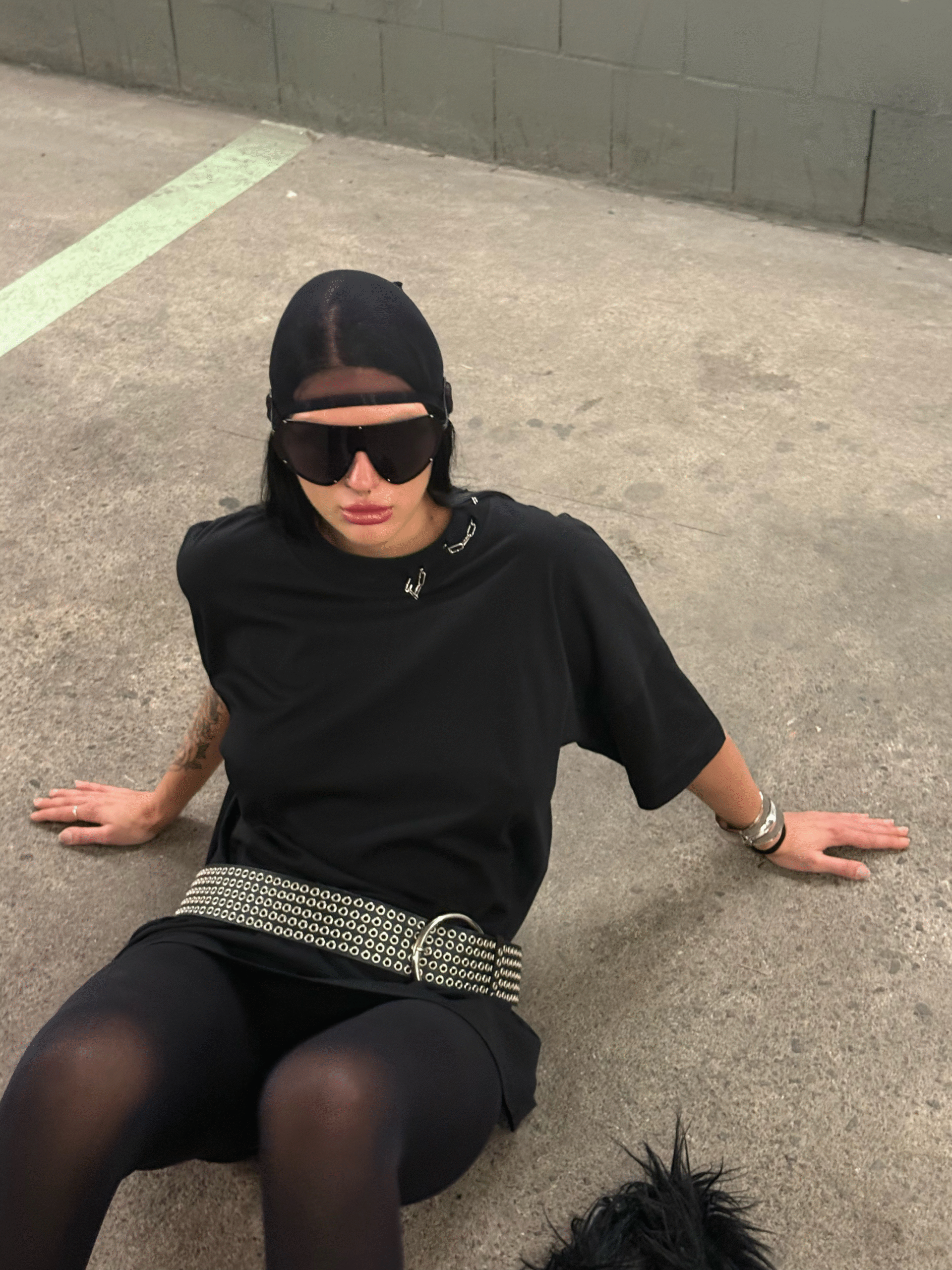 nastasiaclaire_C’est La Fxxking Vie Distressed T-Shirt Black_HAND-FINISHED_Foto5