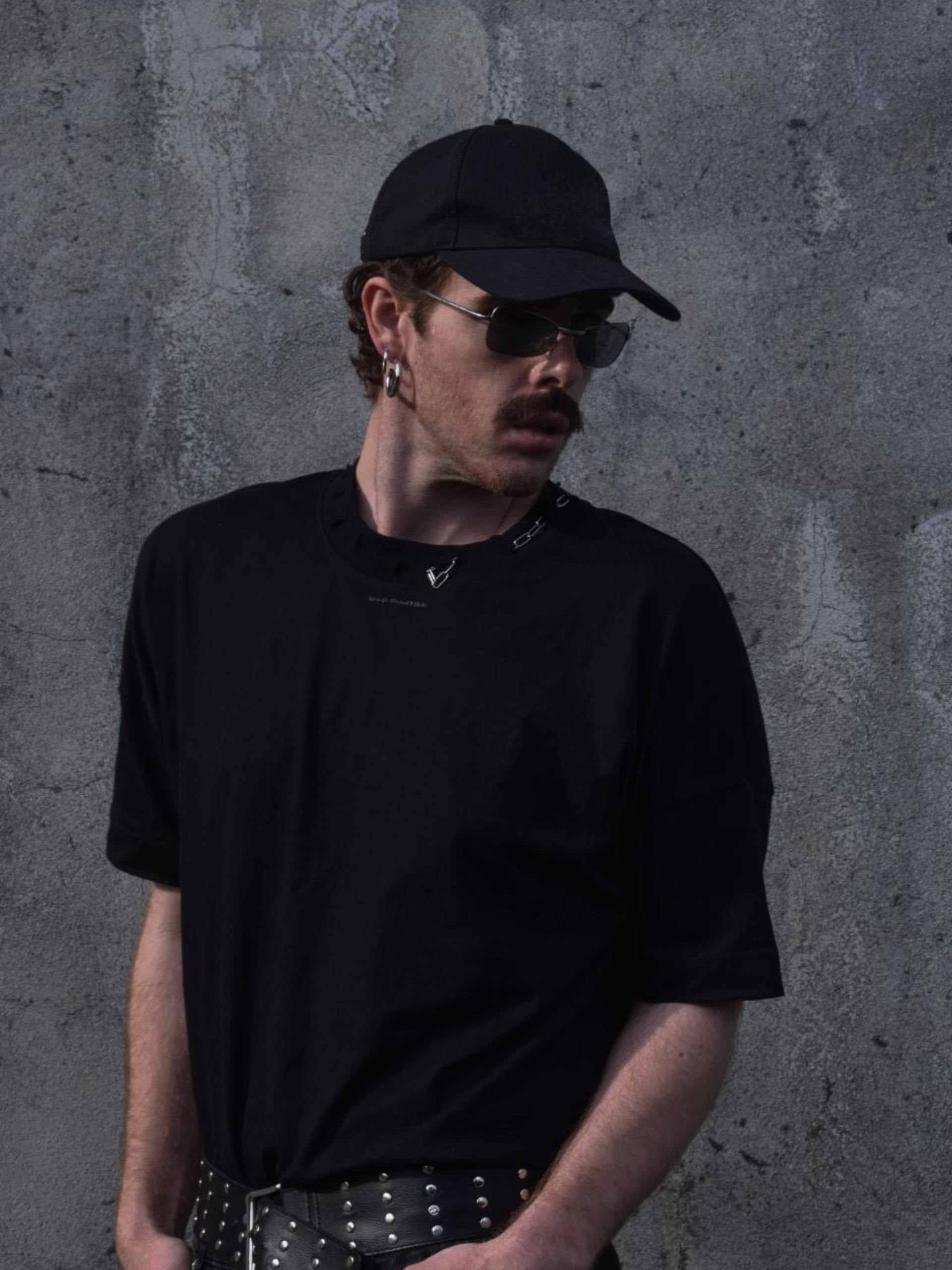 ninosablic_C’est La Fxxking Vie Distressed T-Shirt Black_HAND-FINISHED_Foto4
